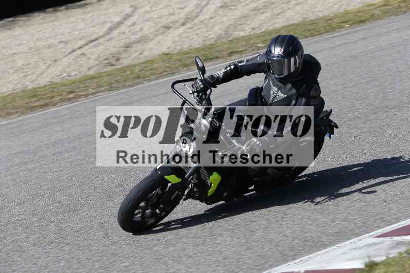 /01 02.04.2026 MAZ ADR/Gruppe gelb Gruppe gruen/81